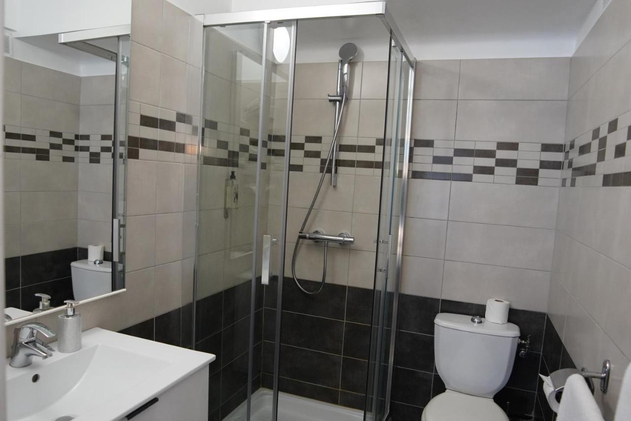 Double Room,973983289:JPEG